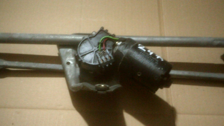 Ansamblu stergatoare cu motoras pentru Volkswagen Golf 3, cod 1H1955113B   ,   0390241123   ,   1H1955603 [1]