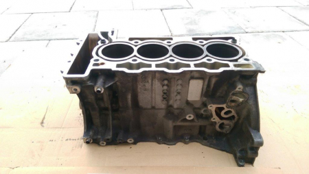 Bloc motor pentru Citroen C4 , motorizare 1.6 benzina, cod V758456680 [1]