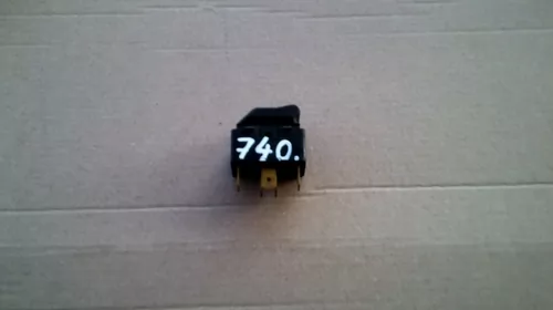 Butoane pentru Audi A4B5 , cod 4D095985501C [1]