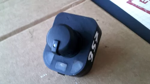 Electrica si electronica auto - Butoane pentru Audi A4B7 , cod 8E0959565