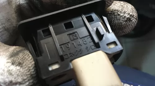 Butoane - Butoane pentru Mazda 5 CR, cod 191482, 191481