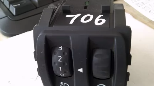 Electrica si electronica auto - Butoane pentru Renault Clio 3, cod 8200095495