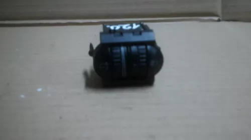 Electrica si electronica auto - Butoane pentru Volkswagen Golf 6, cod 5K0941333