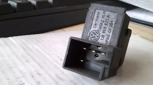 Butoane pentru Volkswagen Passat B5, cod 1J0959831A [1]