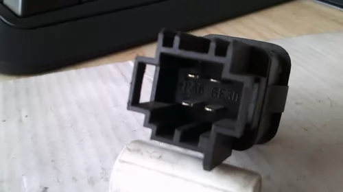 Butoane pentru Volkswagen Passat B5, cod 4B0962109A [1]