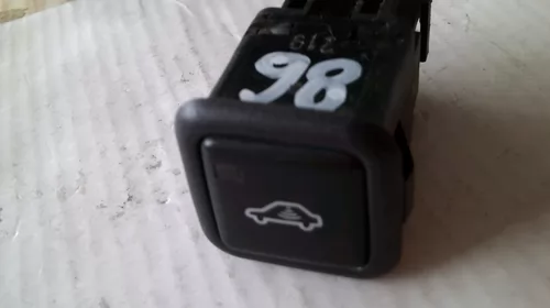 Butoane - Butoane pentru Volkswagen Passat B5, cod 4B0962109A