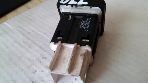 Butoane pentru Volkswagen Passat B6, cod 3C0927117 [1]