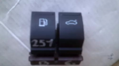 Butoane pentru Volkswagen Passat B6, cod 3C0959903B [1]