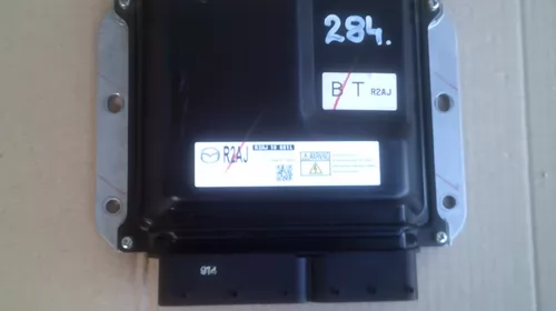 Calculator motor pentru Mazda 3 BL, motorizare 2.2 diesel, cod R2AJ18881L , 275800-8379 [1]