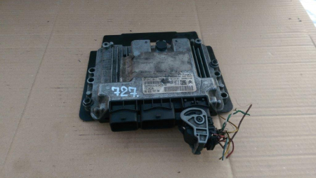 Calculator motor pentru Peugeot 207 , motorizare 1.6 diesel, cod 9662670780   ,   0281011966 [2]