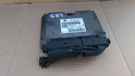 Electrica si electronica auto - Calculator motor pentru Skoda Fabia 1, cod 036906034BL