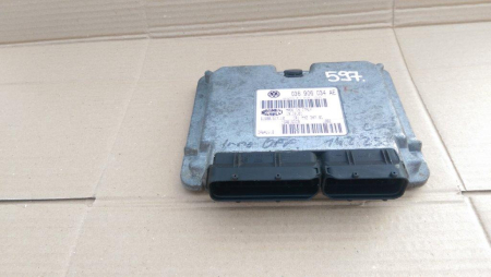 Module si calculatoare - Calculator motor pentru Skoda Fabia 1, motorizare 1.4 benzina, cod 036906034AE