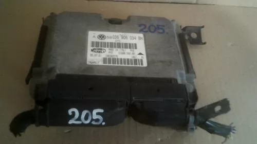 Calculator motor pentru Volkswagen Golf 4, motorizare 1.6 Benzina, cod 036906034BH, 61600.489.19 [1]