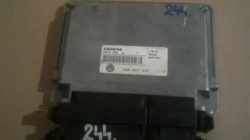 Calculator motor pentru Volkswagen Passat B5, motorizare 1.6 Benzina, cod 3B0907557, 5WP429001 [1]