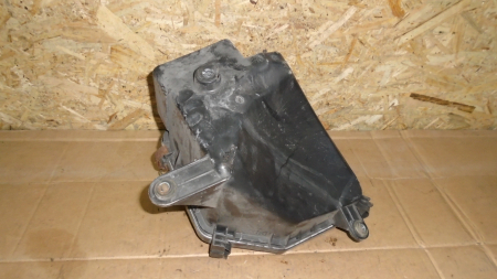 Carcasa filtru aer pentru Lexus IS220 xe20, motorizare 2.2 diesel, cod 17700-26350 [2]