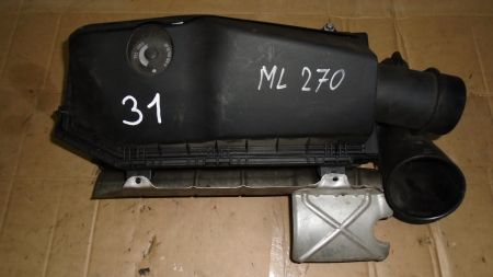 Alte anexe - Carcasa filtru aer pentru Mercedes m-class W163, motorizare 2.7 diesel, cod A6120900501