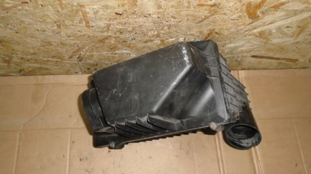 Carcasa filtru aer pentru Peugeot 407 , motorizare 2.0 diesel, cod 9644910780 [1]