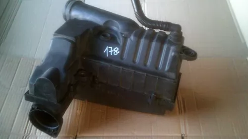 Carcasa filtru aer pentru Volkswagen Golf 5, motorizare 1.9 diesel, cod 3C0129607BA , 3C0129601BK [2]