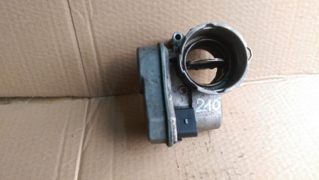 Clapeta acceleratie - Clapeta acceleratie pentru Volkswagen Golf 5, motorizare 2.0 diesel, cod 03G128063B