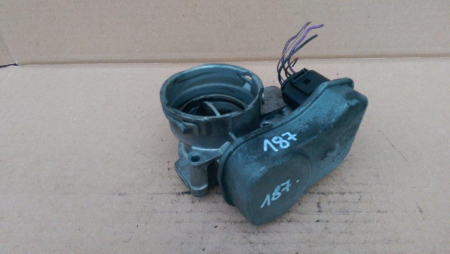 Clapeta acceleratie pentru Volkswagen Passat B6, motorizare 2.0 diesel, cod 03G128063B [2]