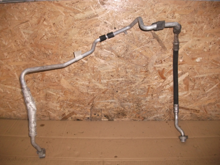 Alte piese de climatizare - Conducta aer conditionat pentru Volkswagen Passat B6, motorizare 2.0 DIESEL, cod 3C0820743