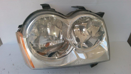 Far dreapta Jeep Cherokee, 55156672AG, an 2005-2010 [1]