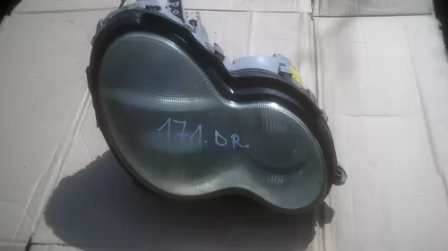 Far Dreapta pentru Mercedes C-class W203, cod A2038201261