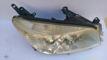 Faruri - Far dreapta cu xenon Toyota Rav 4, XA30, 81130-42311, an 2006-2010