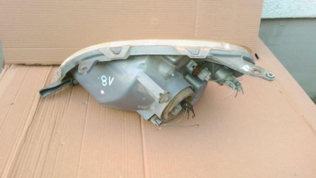 Far dreapta pentru Toyota Yaris 1, cod 205729 [2]