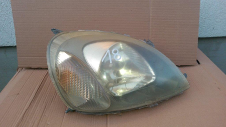 Far dreapta pentru Toyota Yaris 1, cod 205729 [1]