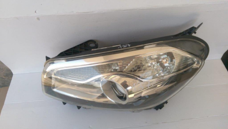 Faruri - Far stanga cu lupa Nissan Qashqai J10, facelift, 26060BR01A, an 2010-2013