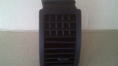 Grila pentru Volkswagen Polo 9N, cod 6Q0819703 [2]