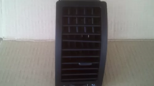 Plansa de bord si accesorii - Grila pentru Volkswagen Polo 9N, cod 6Q0819703