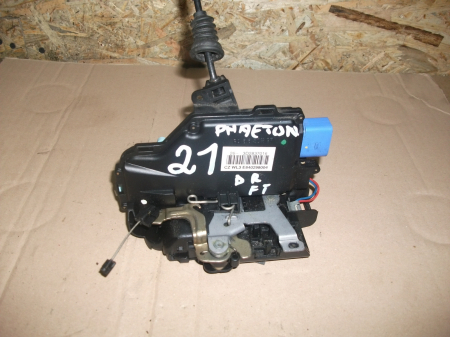 Incuietori - Incuietoare usa dreapta fata pentru Volkswagen Phaeton , GOLF 5 ,  SKODA OCTAVIA 2  cod 3D2837016