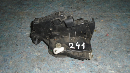 Incuietori - Incuietoare usa fata dreapta pentru bmw SERIA 3 E46, cod 7011242