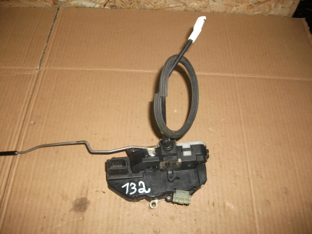 Electrica si electronica auto - Incuietoare usa fata dreapta pentru Opel Insignia  A, cod 13503782
