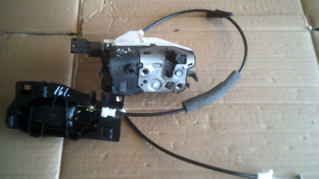 Incuietori - Broasca , incuietoare usa fata dreapta cu maner interior Peugeot 308 I an 2007-2013 , cod  567147, 9660525380