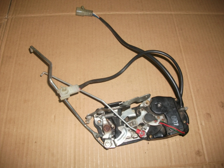 Incuietoare usa fata dreapta pentru SUZUKI VITARA 1998-2004 [1]
