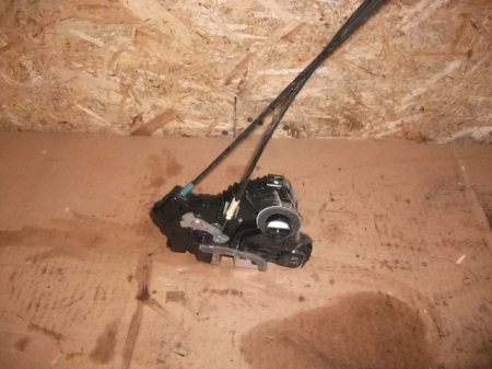 Incuietoare usa fata dreapta pentru Toyota Rav-4 III  an 2005-2010 [1]