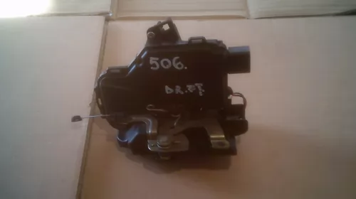 Incuietori - Incuietoare usa Fata Dreapta pentru Volkswagen Golf 4, cod 3B1837016A