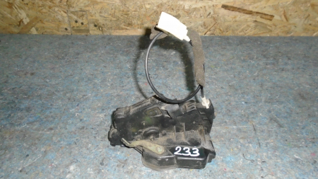 Incuietori - Incuietoare usa spate dreapta pentru bmw SERIA 3 E46, cod 8196034, HTR034