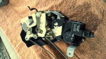Electrica si electronica auto - Incuietoare usa spate  dreapta pentru Mitsubishi Pajero SHOGUN V60 ,  PININ cod 101528-0120