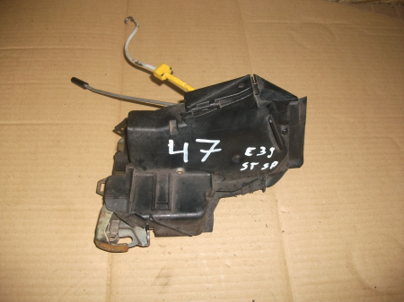 Incuietori - Incuietoare usa spate stanga pentru BMW Seria 5 E39, cod 8166245