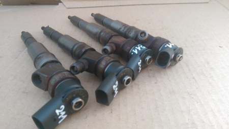 Injector BMW Seria 5 E60, Seria 3 E90, Seria 1 E81, X3 E83, 2.0 d, M47, 7793836, 0445110216, an 2004-2008 [2]