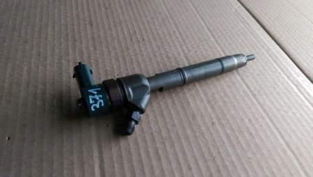 Injector pentru Kia Ceed ED, motorizare 1.6 diesel, cod 0445110256   ,   33800-2A400 [2]