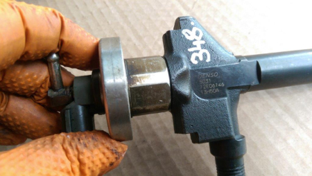 Injector pentru Mazda 6 GG, motorizare 2.0 diesel, cod 13H50A [3]
