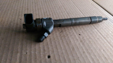 Injector pentru Mercedes Vito W639, motorizare 2.2 diesel, cod A6470700087   ,   0445110192 [2]