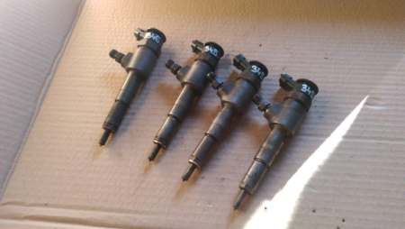 Motoare si anexe - Injector Peugeot 207, Ford Fiesta , motor 1.4hdi, cod 0445110252, an 2004-2012