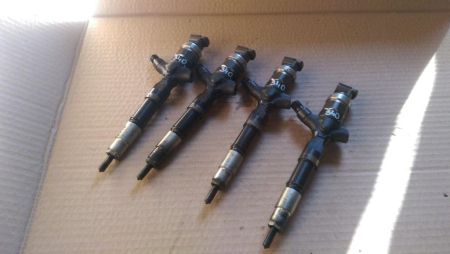 Motoare si anexe - Injector Toyota Hilux, Land Cruiser, motor 3.0 d, cod 23670-30140, an 2005-2010