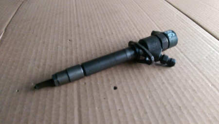 Injector pentru Volvo XC90 I, motorizare 2.4 diesel, cod 0986435120   ,   31303259 [1]
